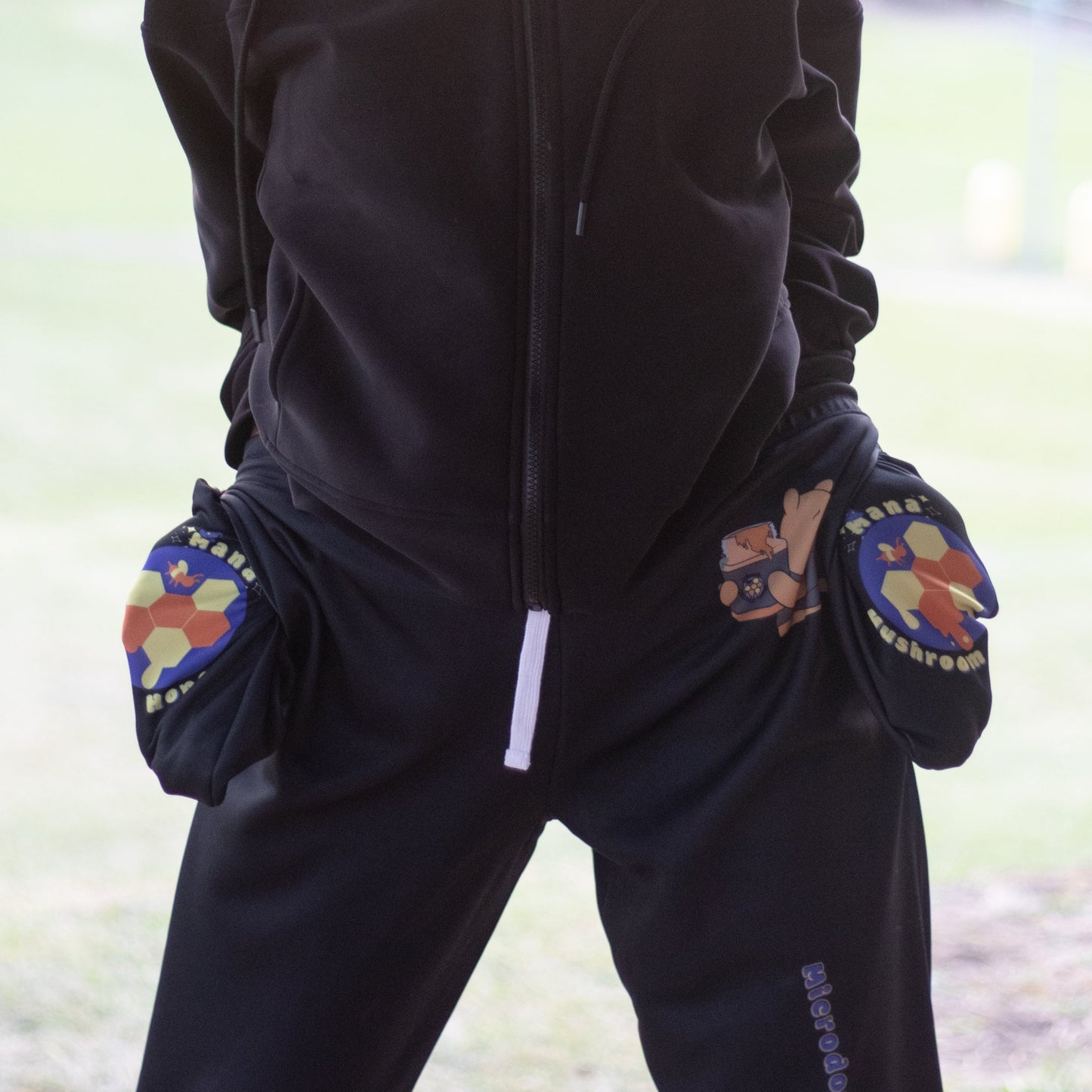 "Chillin' Pinnie" Sweats