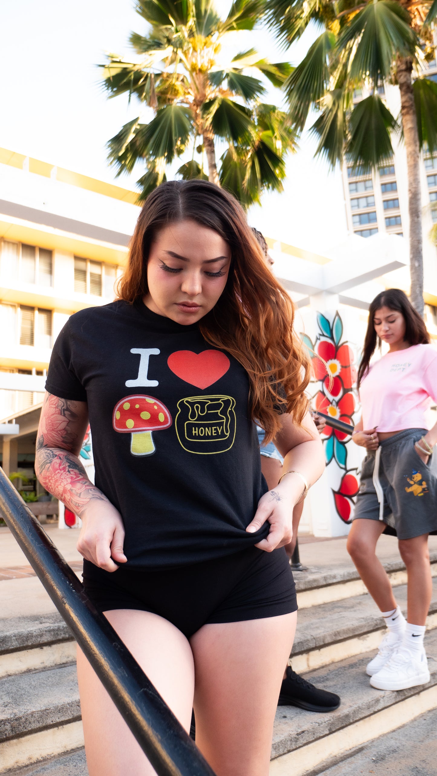 "I 💛MUSHROOM HONEY" T-shirt (Unisex)